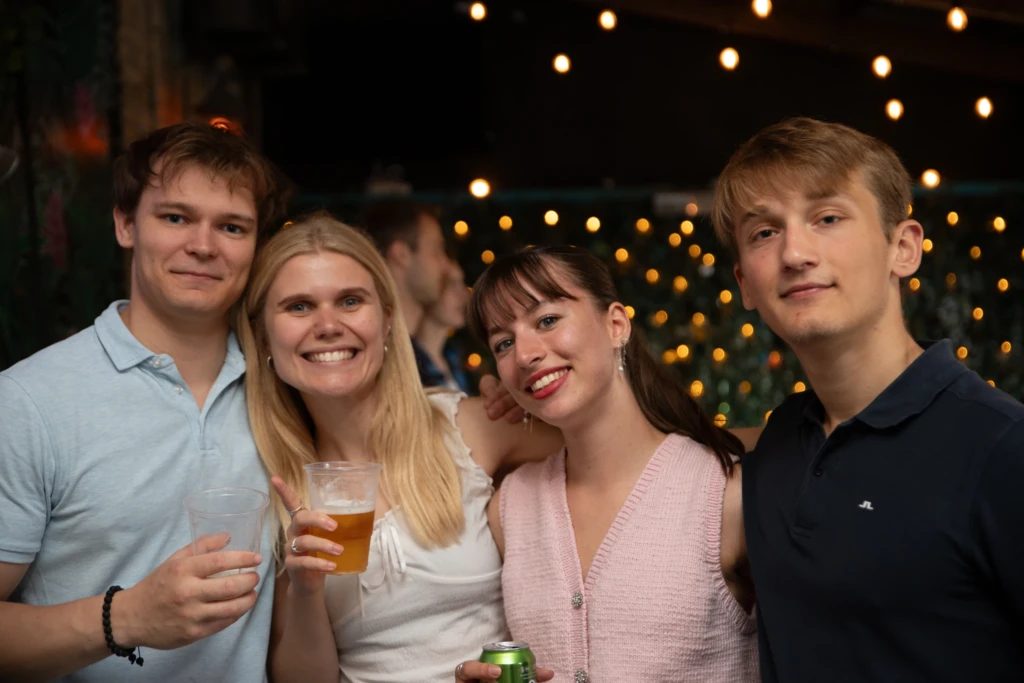 hatten-bar-terrasse